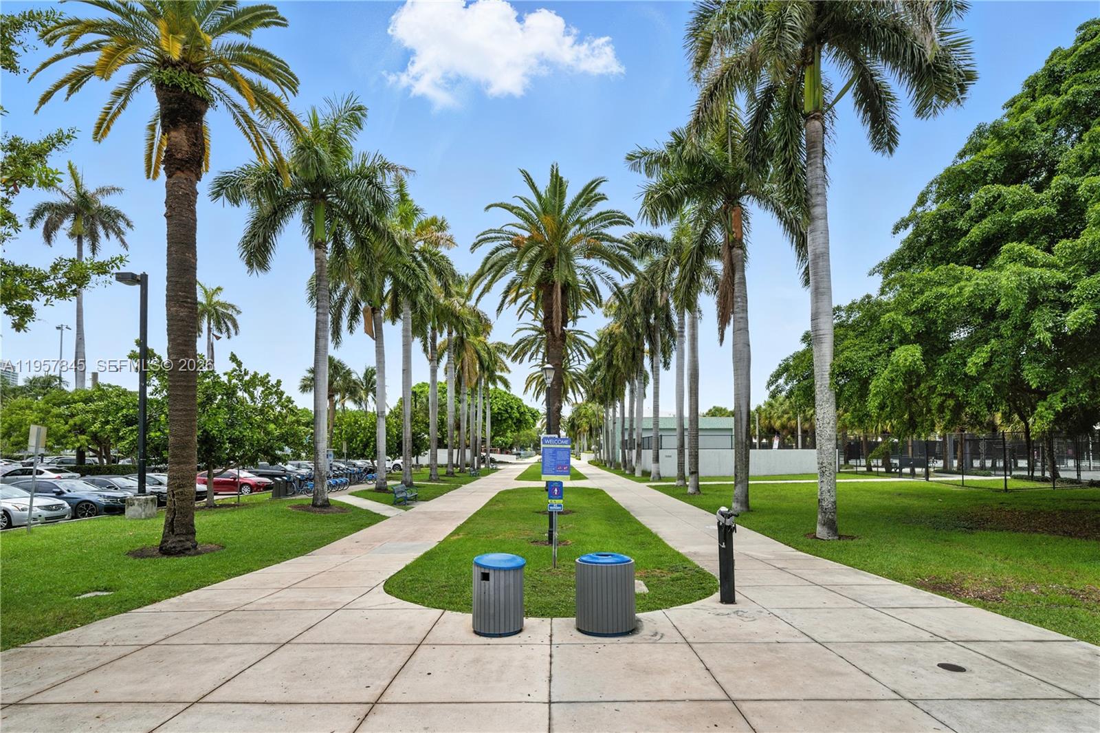 727 14th Pl #4 Miami Beach, FL 33139