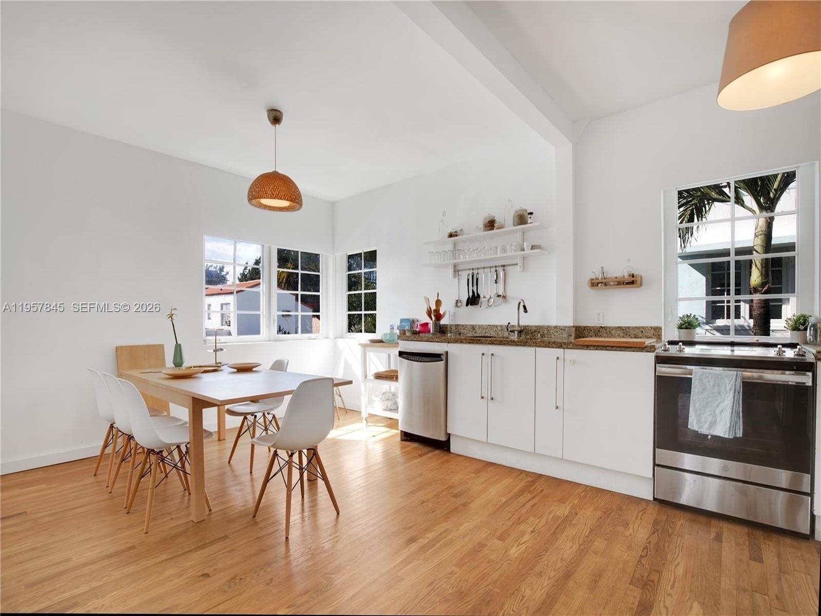 727 14th Pl #4 Miami Beach, FL 33139