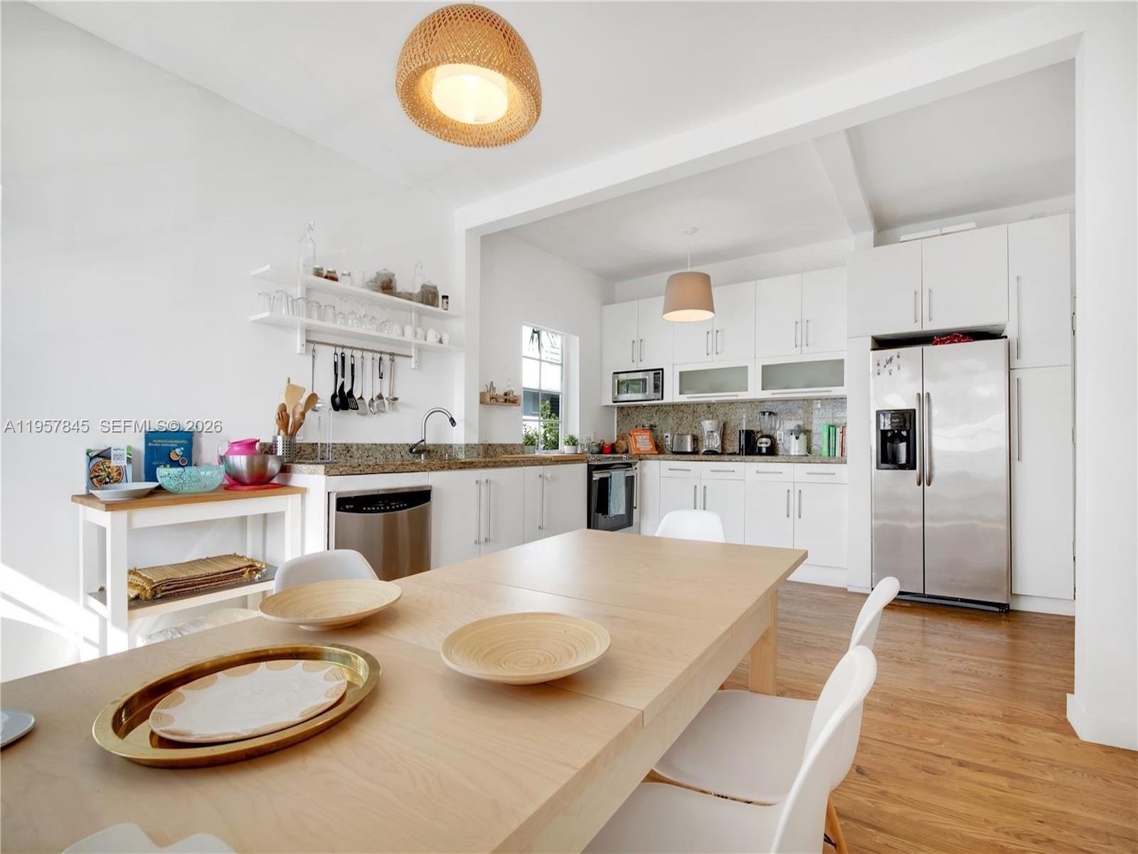 727 14th Pl #4 Miami Beach, FL 33139