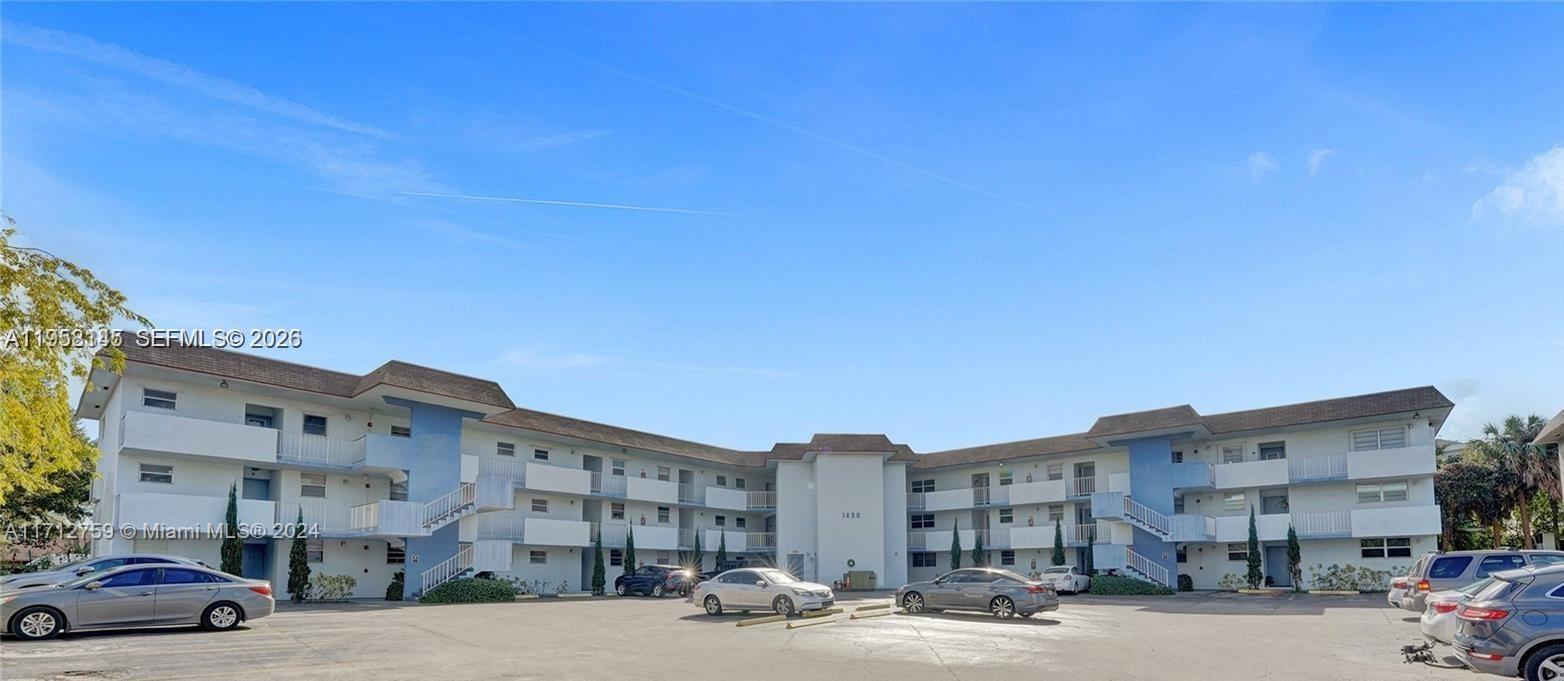 1400 Tallwood Ave #204