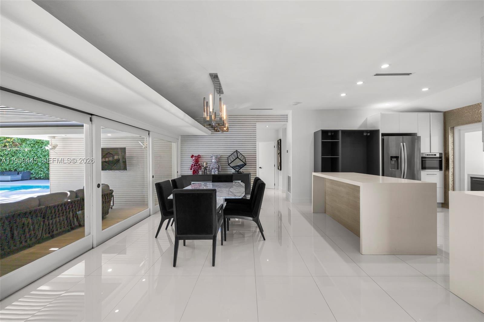 1040 NE 86th St Miami, FL 33138