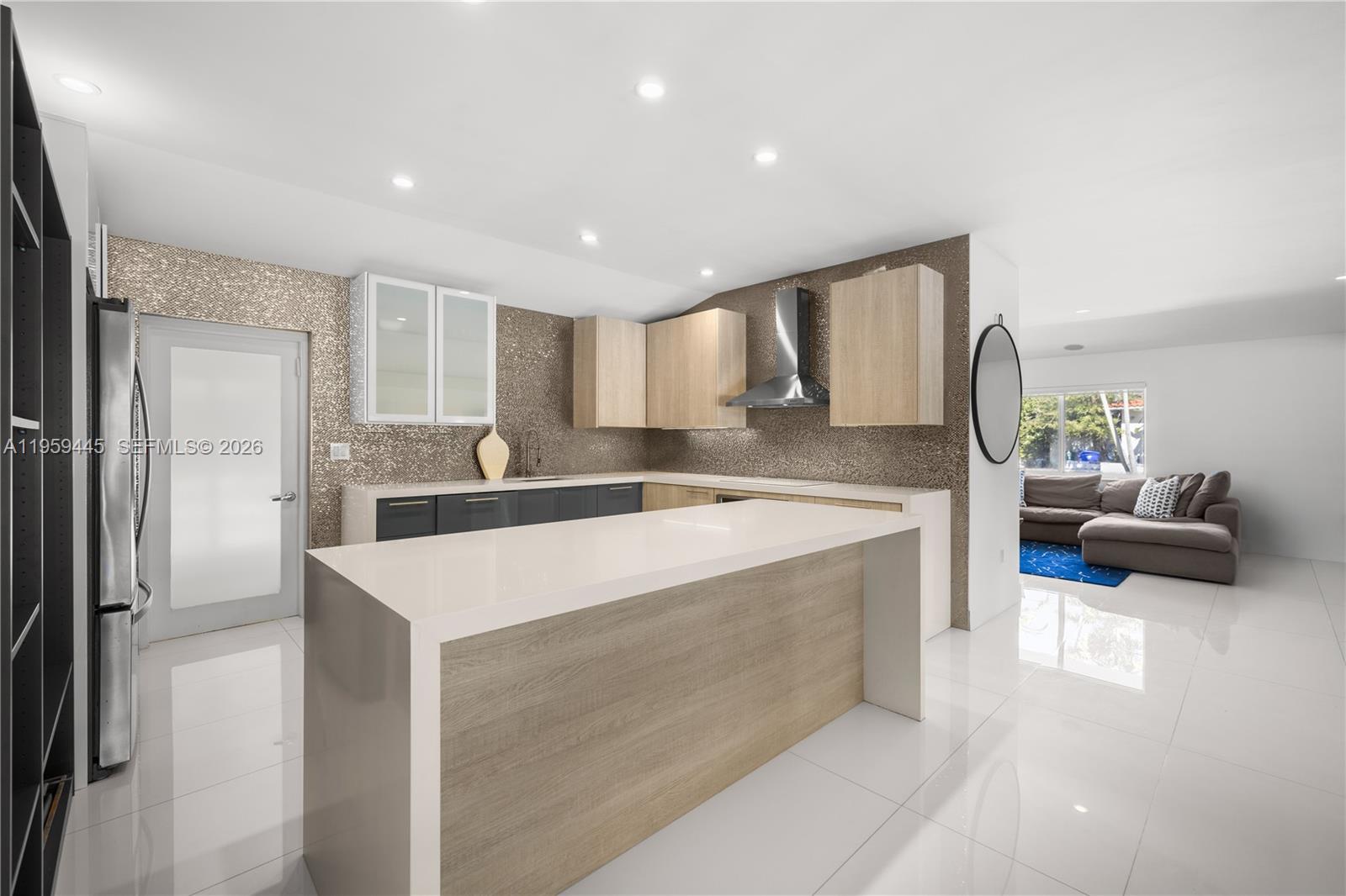 1040 NE 86th St Miami, FL 33138