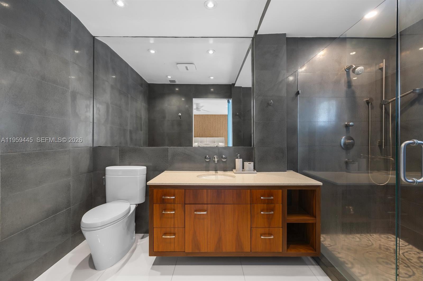 1040 NE 86th St Miami, FL 33138