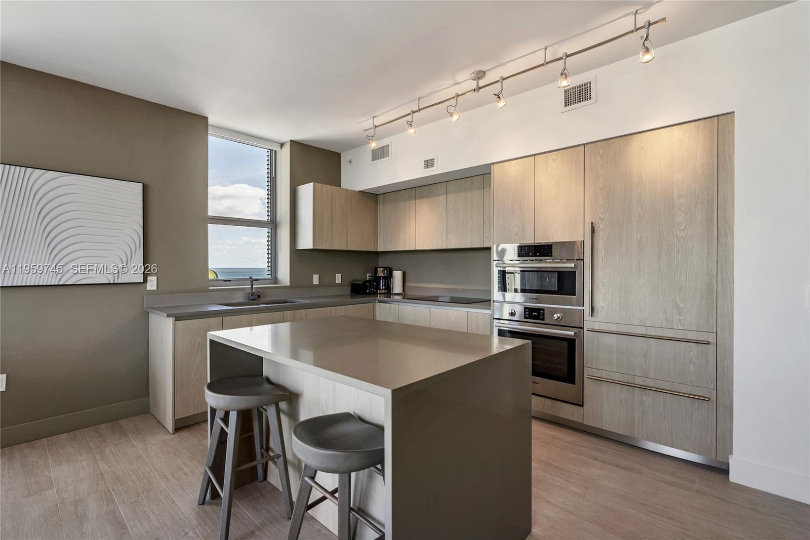 4010 S Ocean Dr #R2301 Hollywood, FL 33019