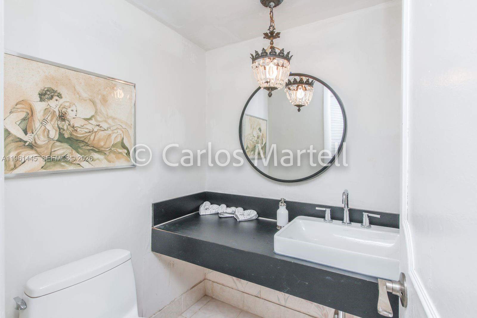 2750 NE 183rd St #512 Aventura, FL 33160