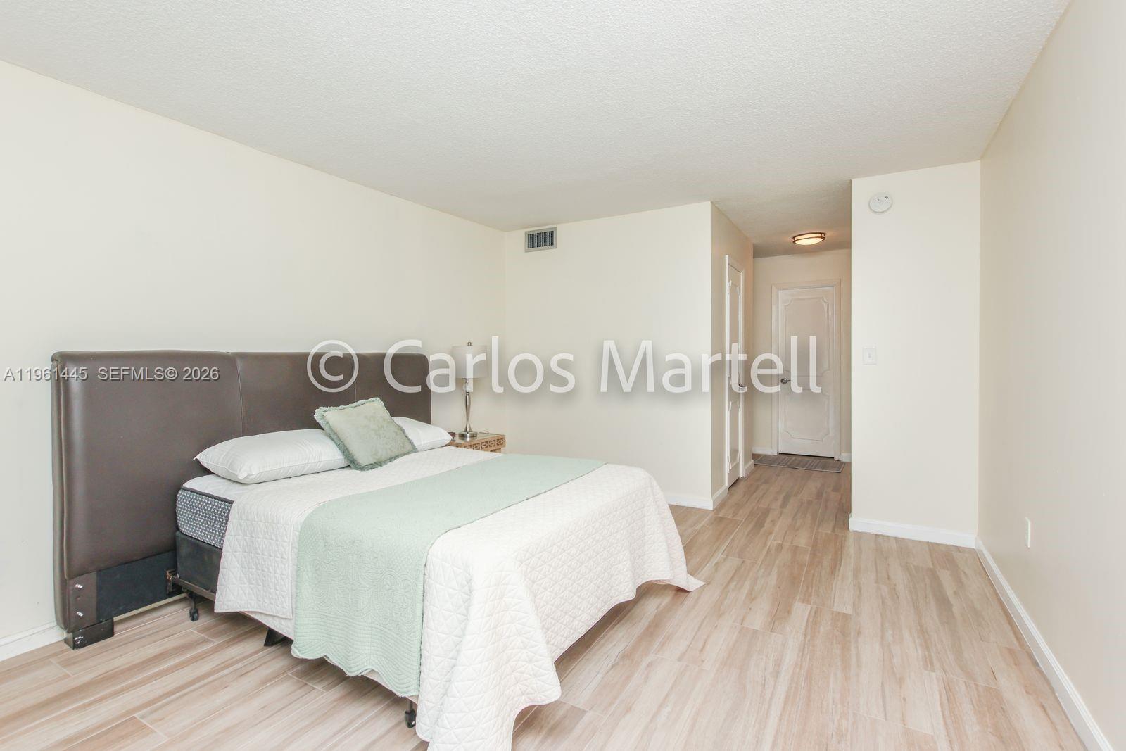 2750 NE 183rd St #512 Aventura, FL 33160