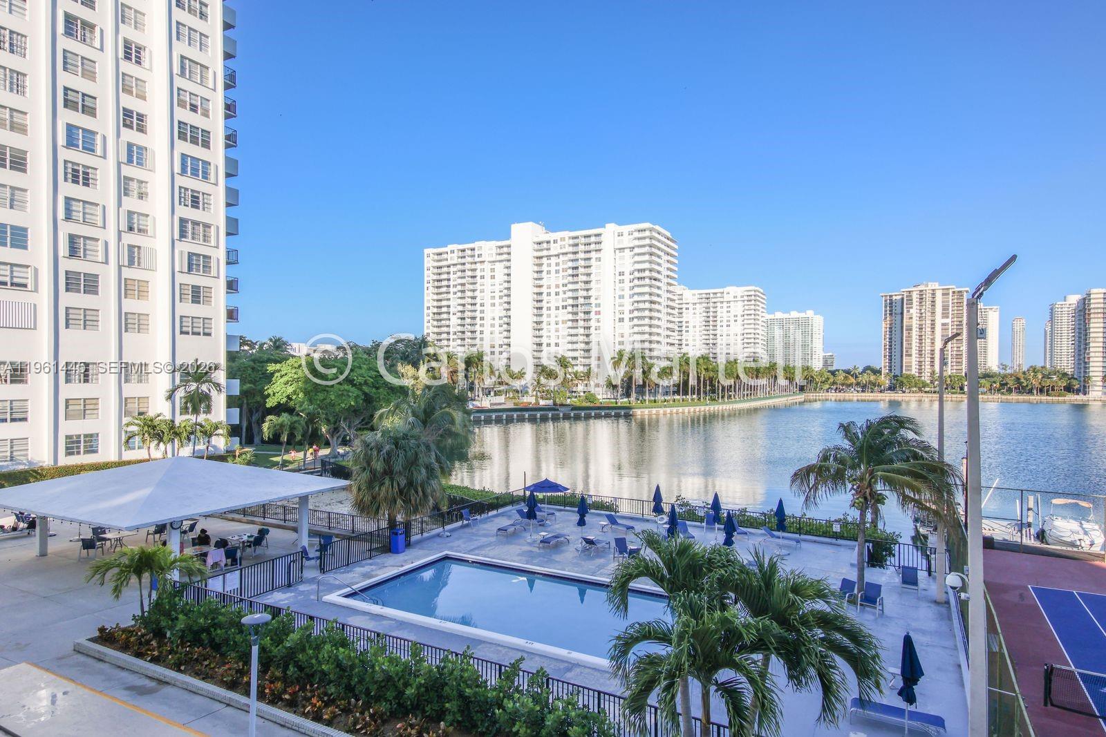 2750 NE 183rd St #512 Aventura, FL 33160