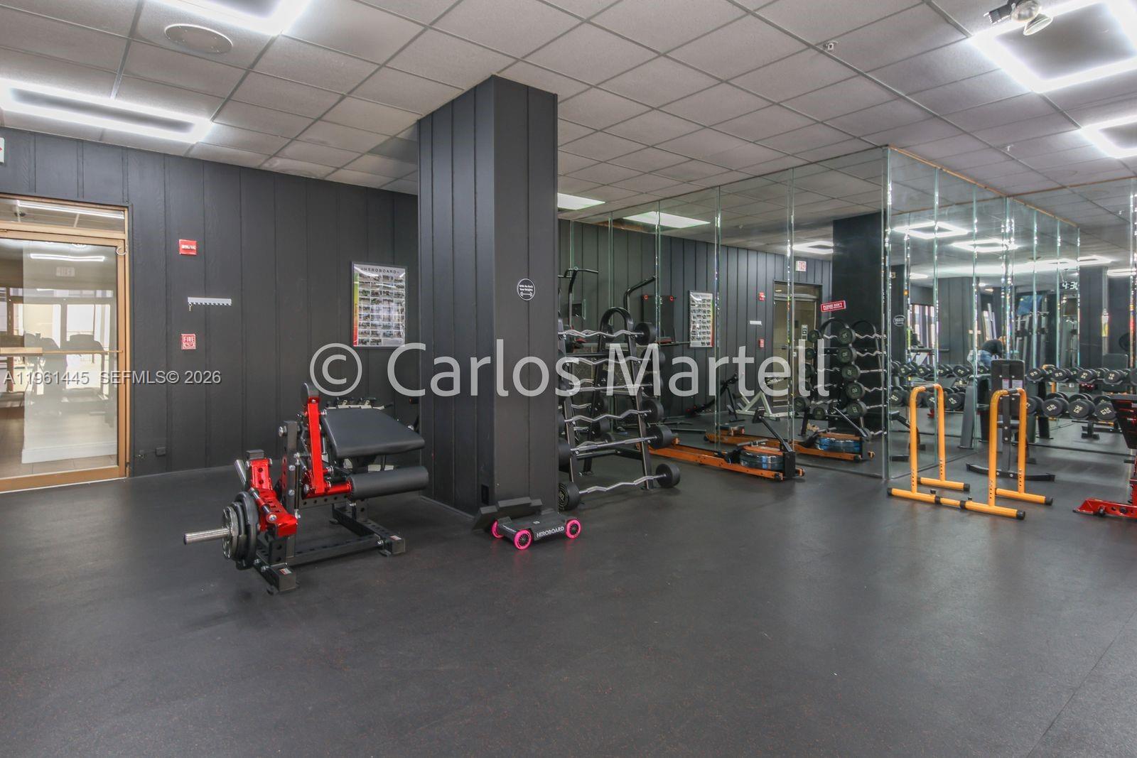 2750 NE 183rd St #512 Aventura, FL 33160