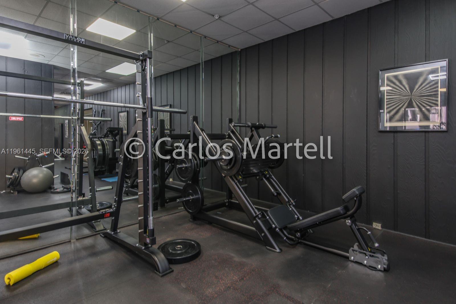 2750 NE 183rd St #512 Aventura, FL 33160