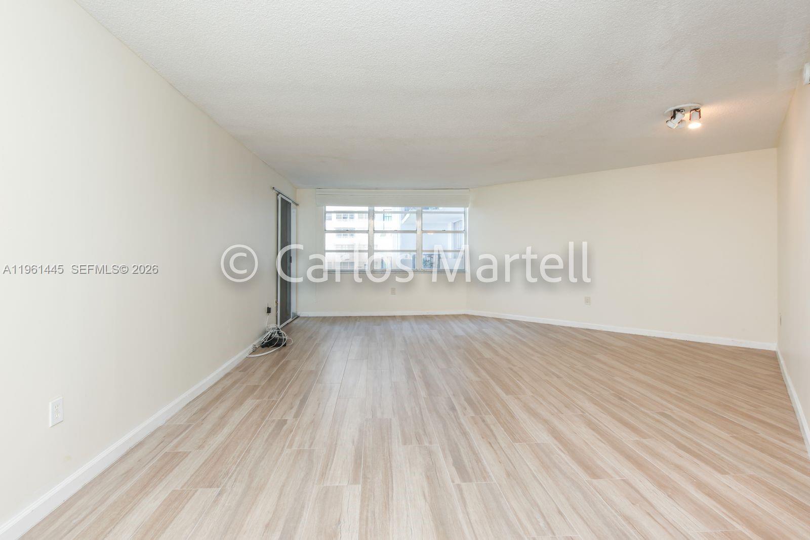 2750 NE 183rd St #512 Aventura, FL 33160