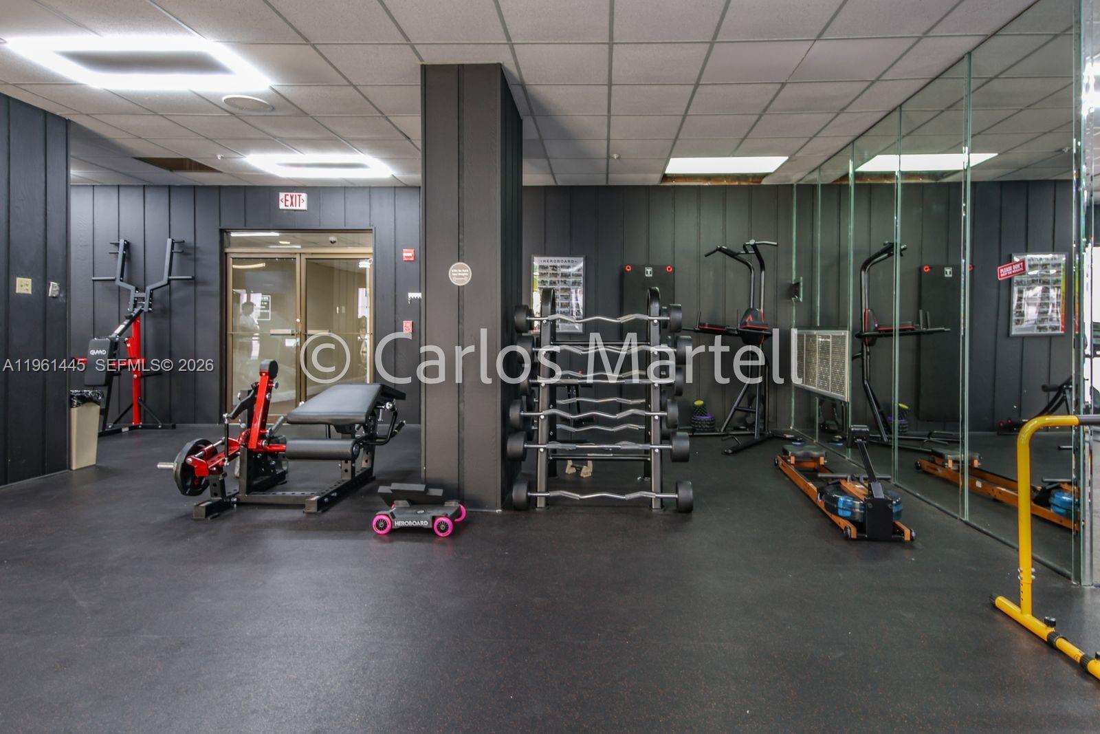 2750 NE 183rd St #512 Aventura, FL 33160