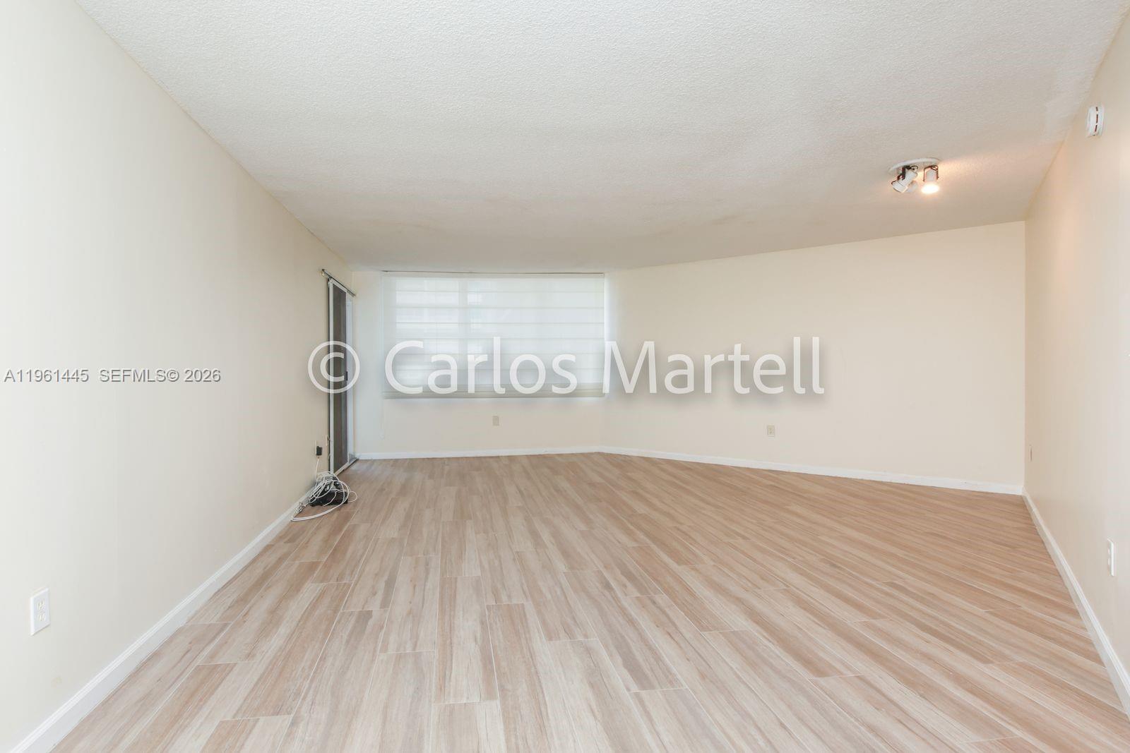 2750 NE 183rd St #512 Aventura, FL 33160