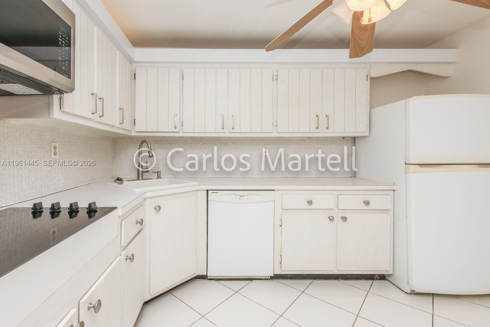 2750 NE 183rd St #512 Aventura, FL 33160