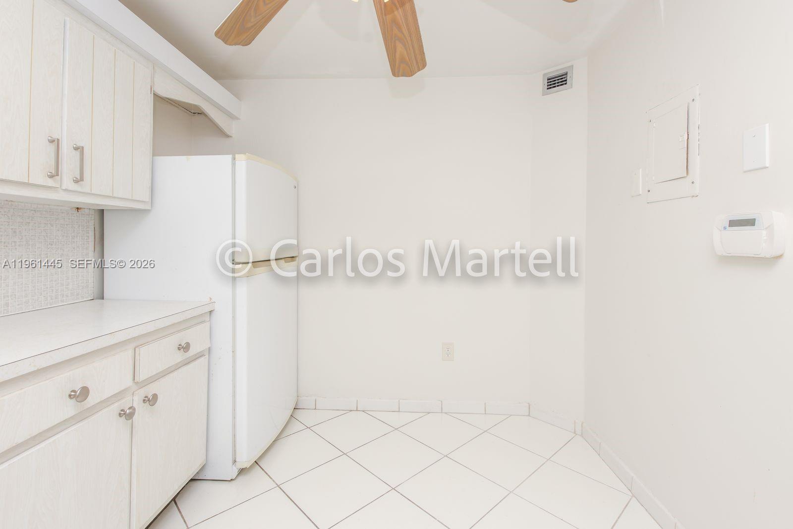 2750 NE 183rd St #512 Aventura, FL 33160