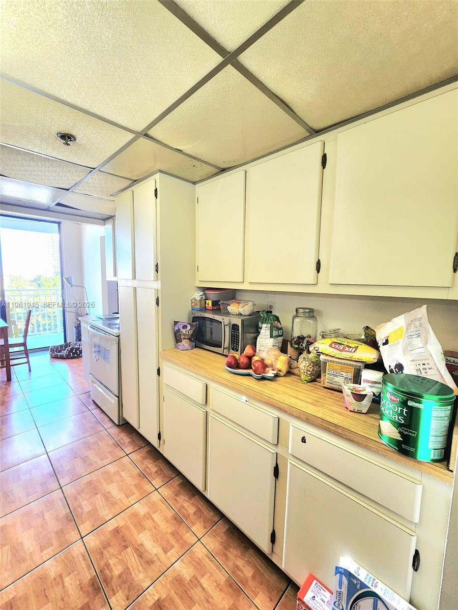 image Winston Towers 60015