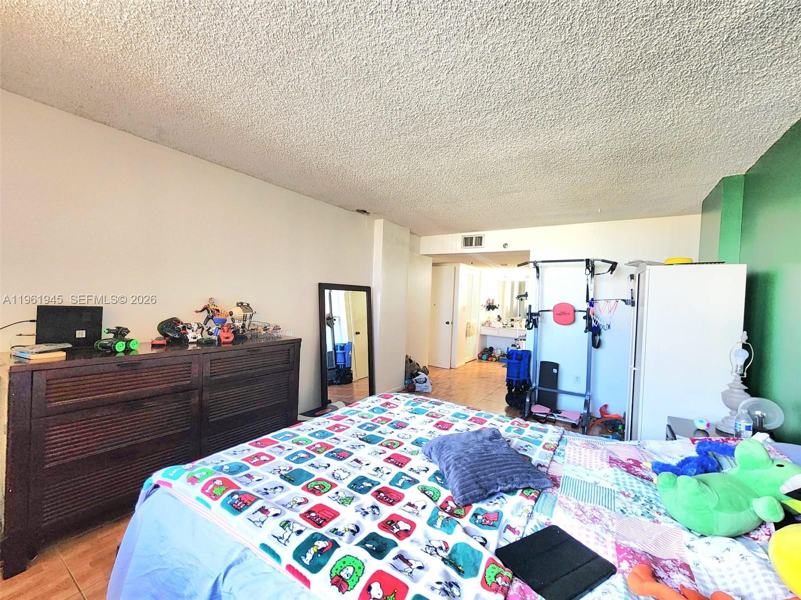 image Winston Towers 60021