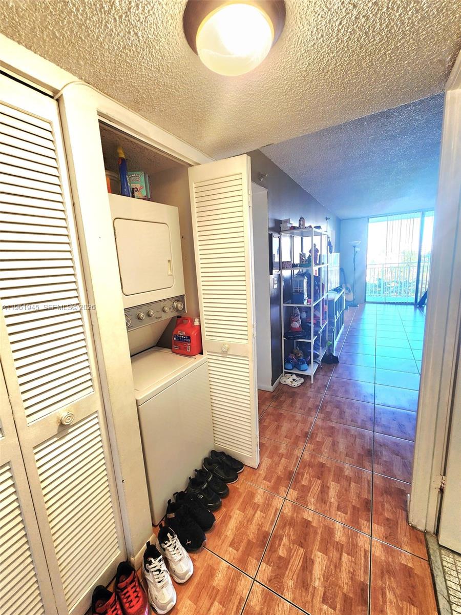 image Winston Towers 6004