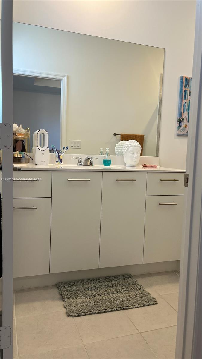 12092 NW 24th Pl Miami, FL 33167