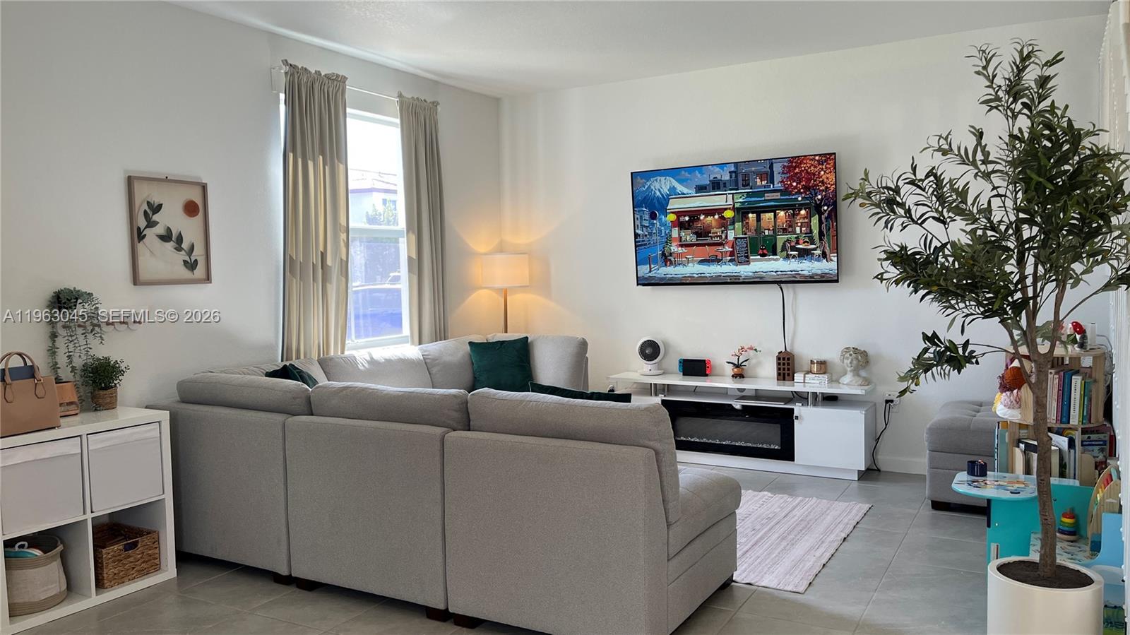 12092 NW 24th Pl Miami, FL 33167