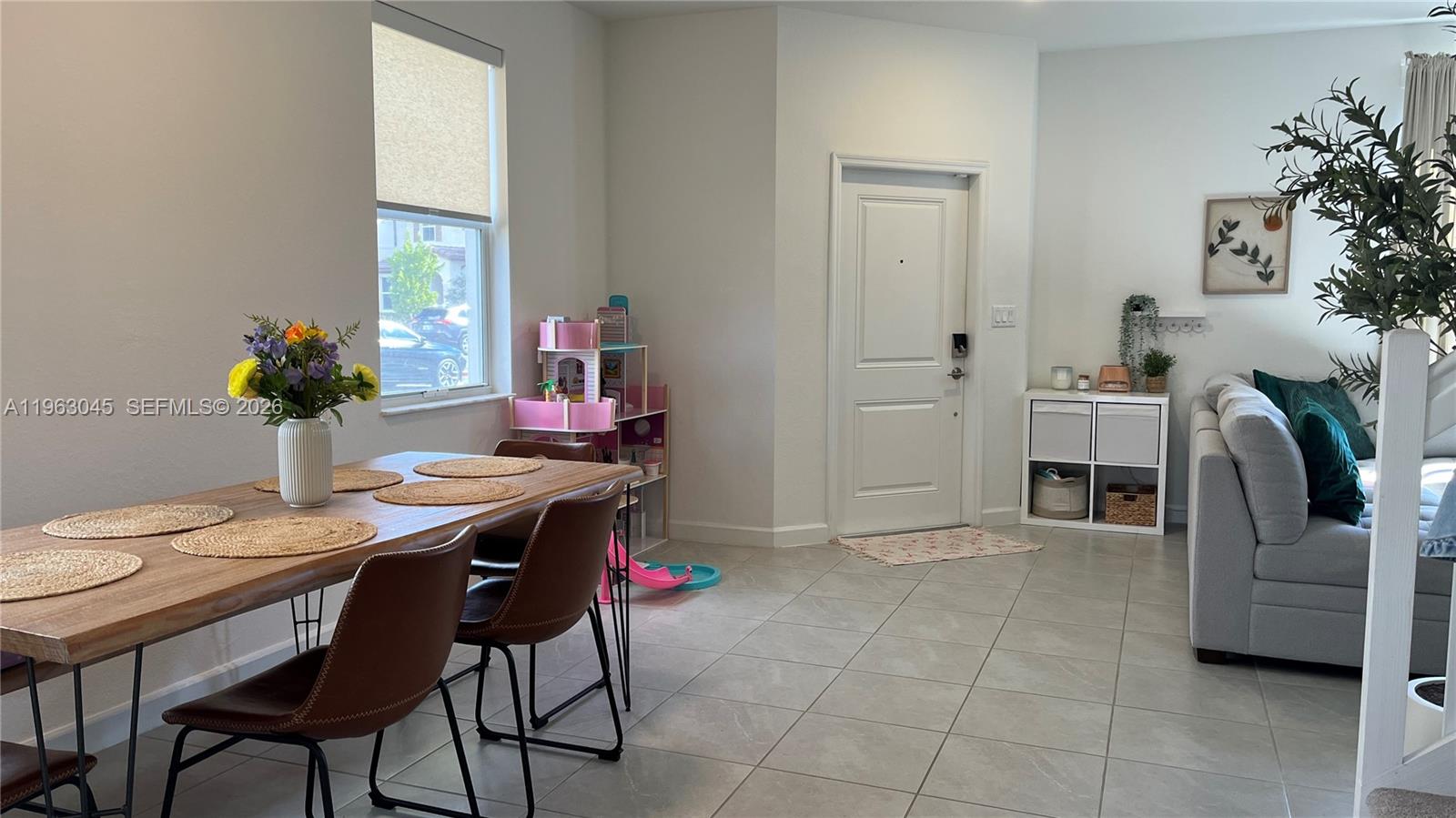 12092 NW 24th Pl Miami, FL 33167