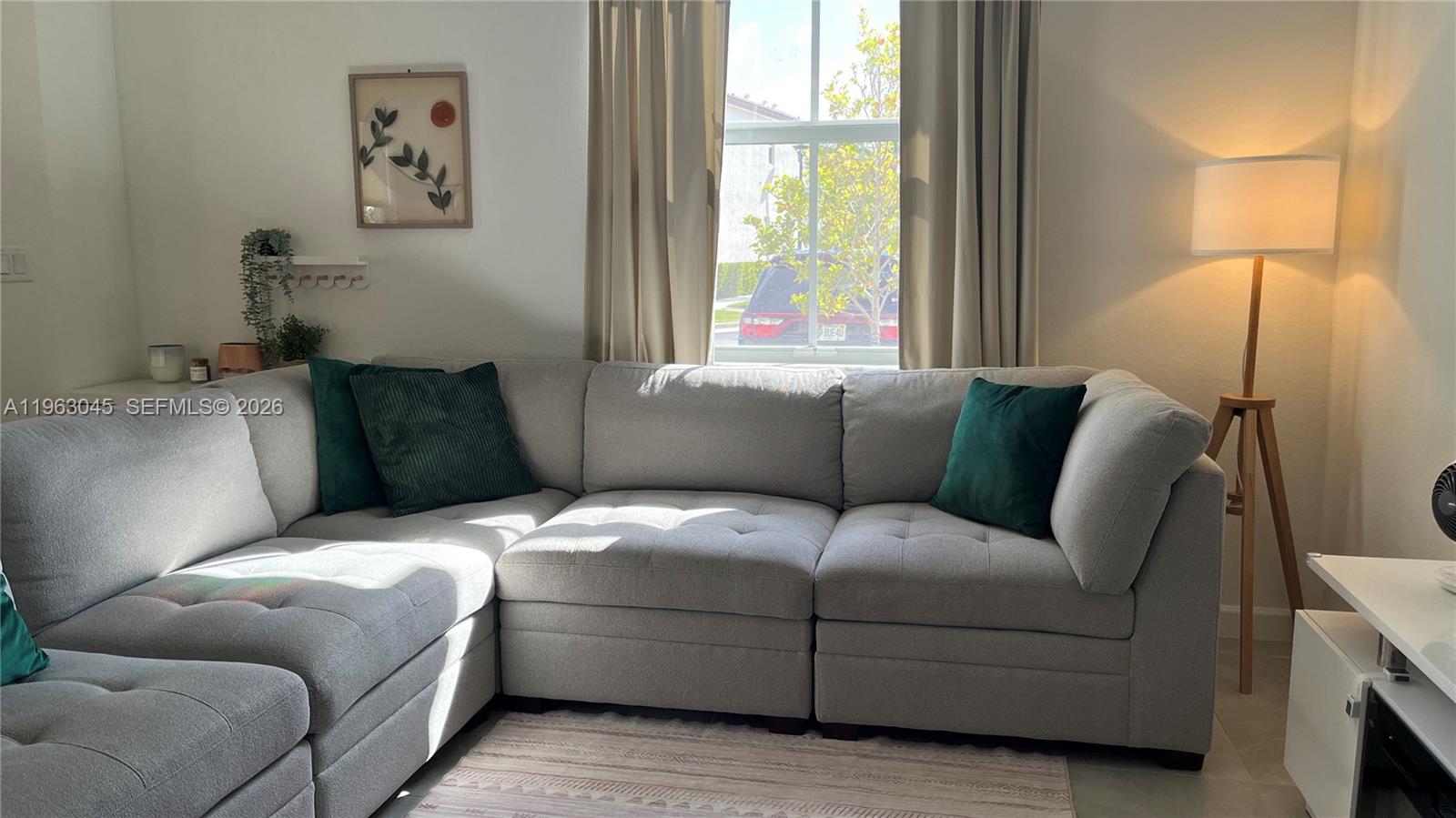 12092 NW 24th Pl Miami, FL 33167