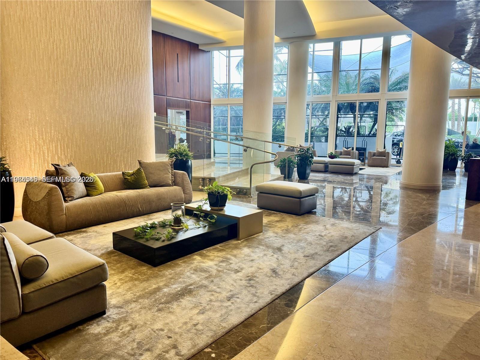 image Trump Palace20