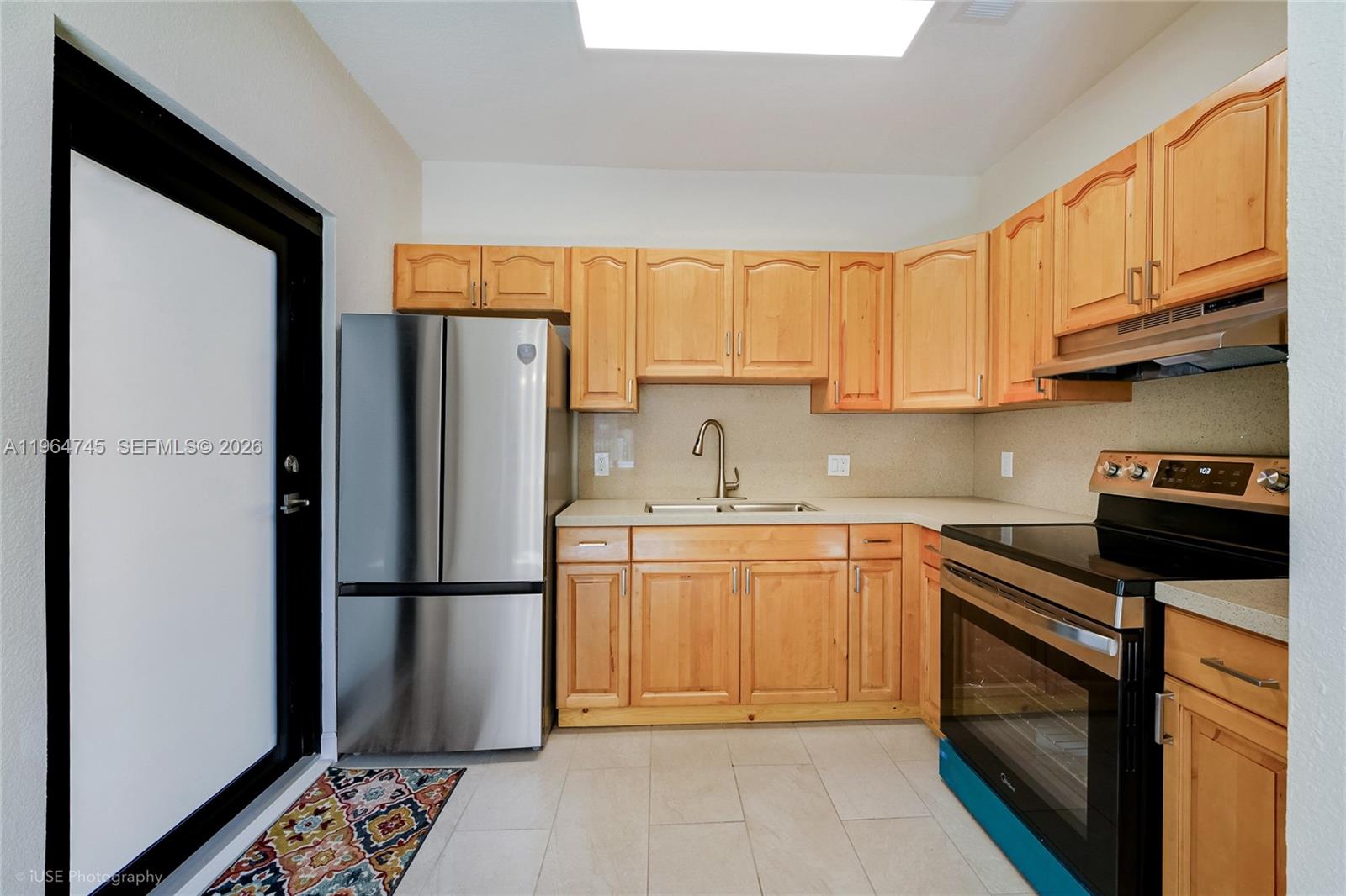 1139 NW 37th St Miami, FL 33127