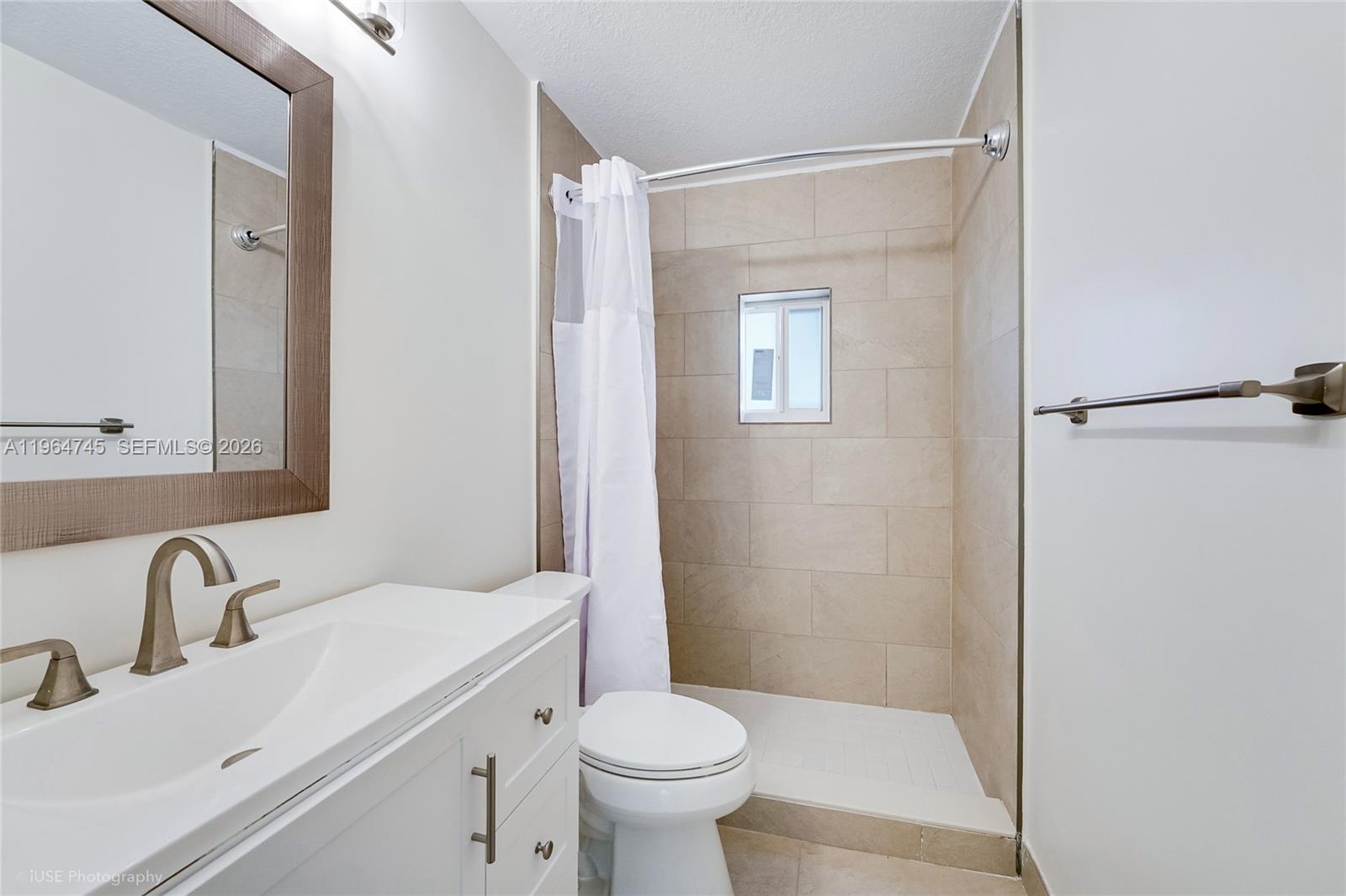 1139 NW 37th St Miami, FL 33127