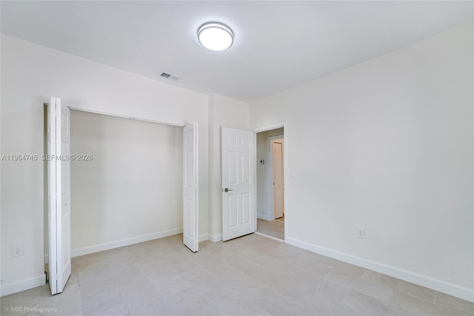 1139 NW 37th St Miami, FL 33127