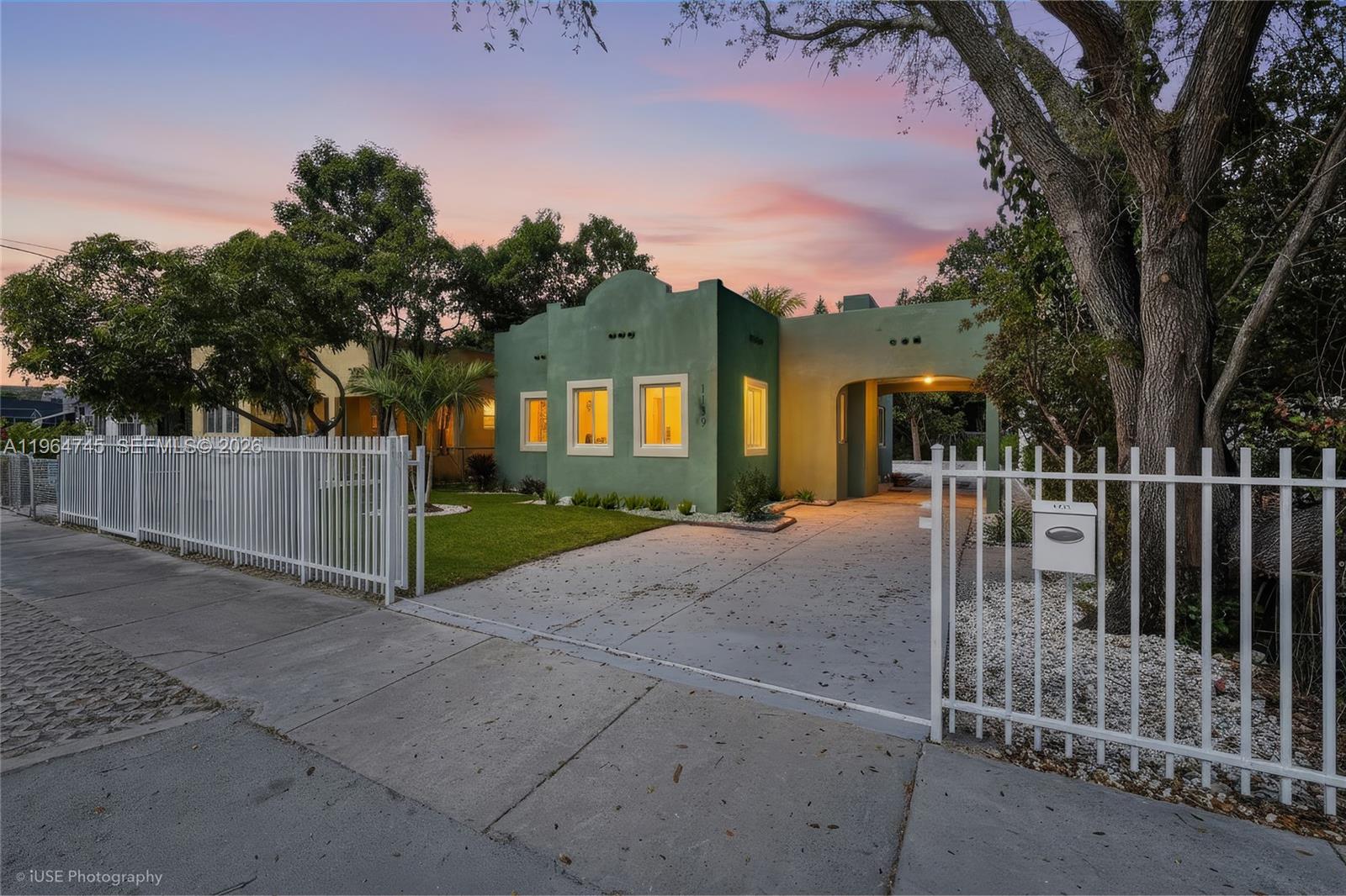 1139 NW 37th St Miami, FL 33127