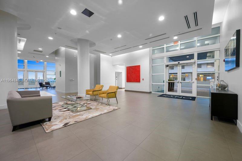 image Onyx on the Bay23