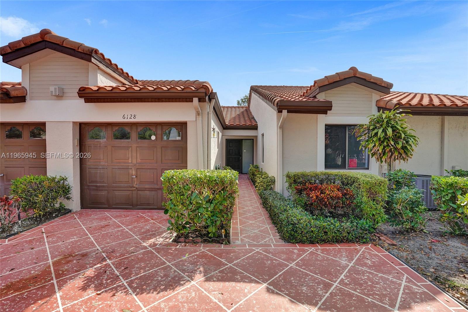 6128 Kings Gate Cir #B Delray Beach, FL 33484