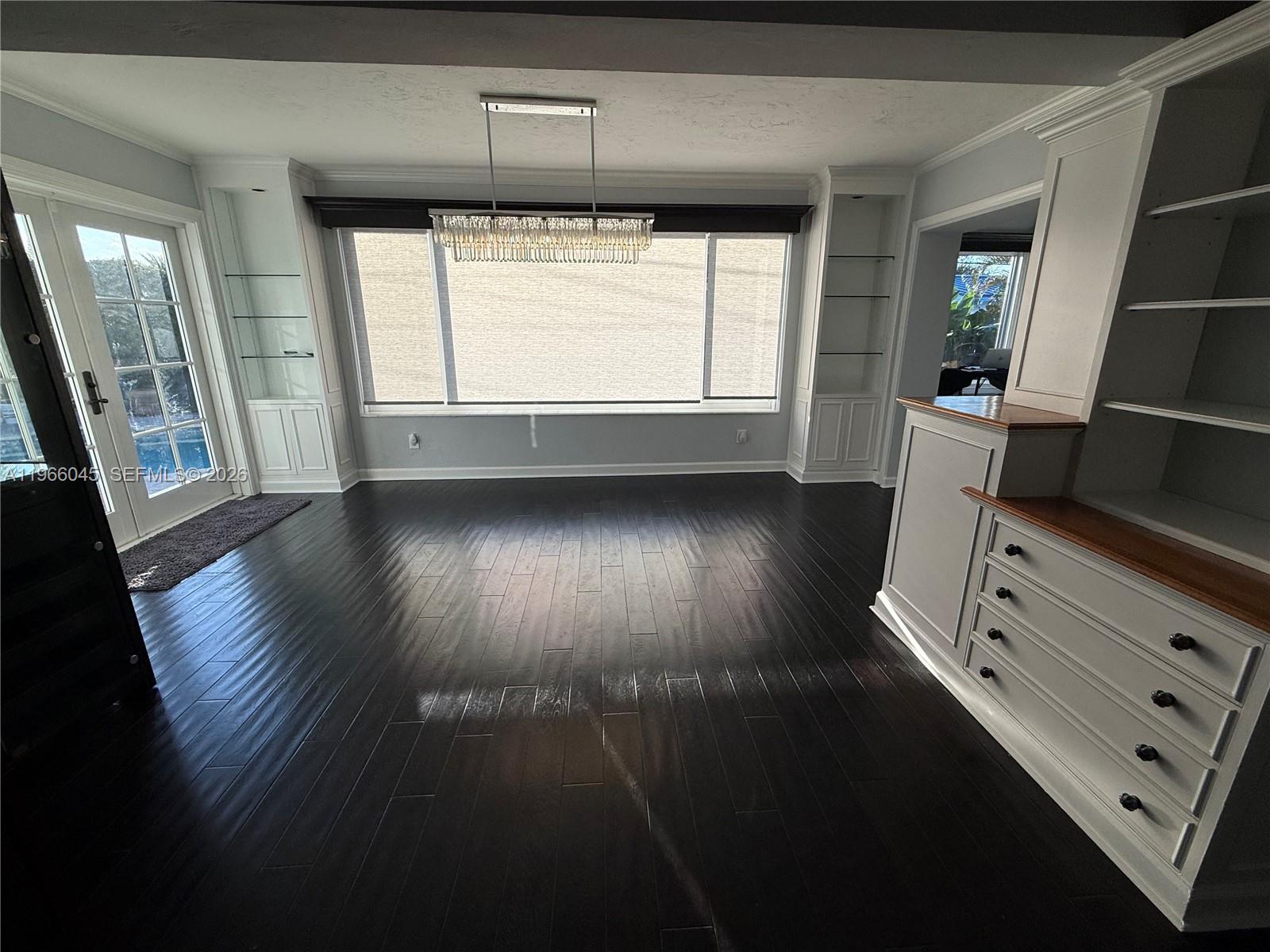 561 SE 3rd Ter Pompano Beach, FL 33060