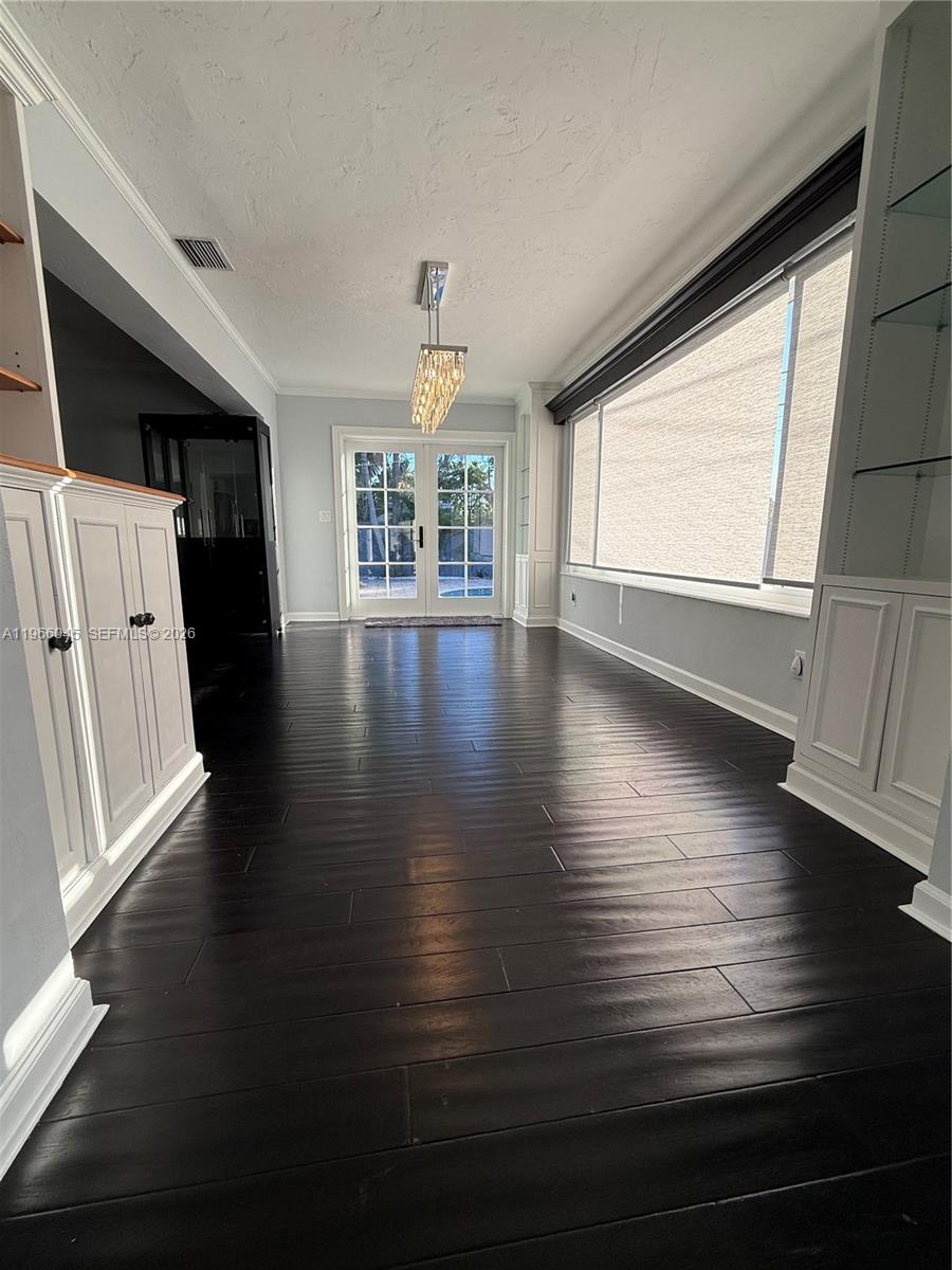 561 SE 3rd Ter Pompano Beach, FL 33060