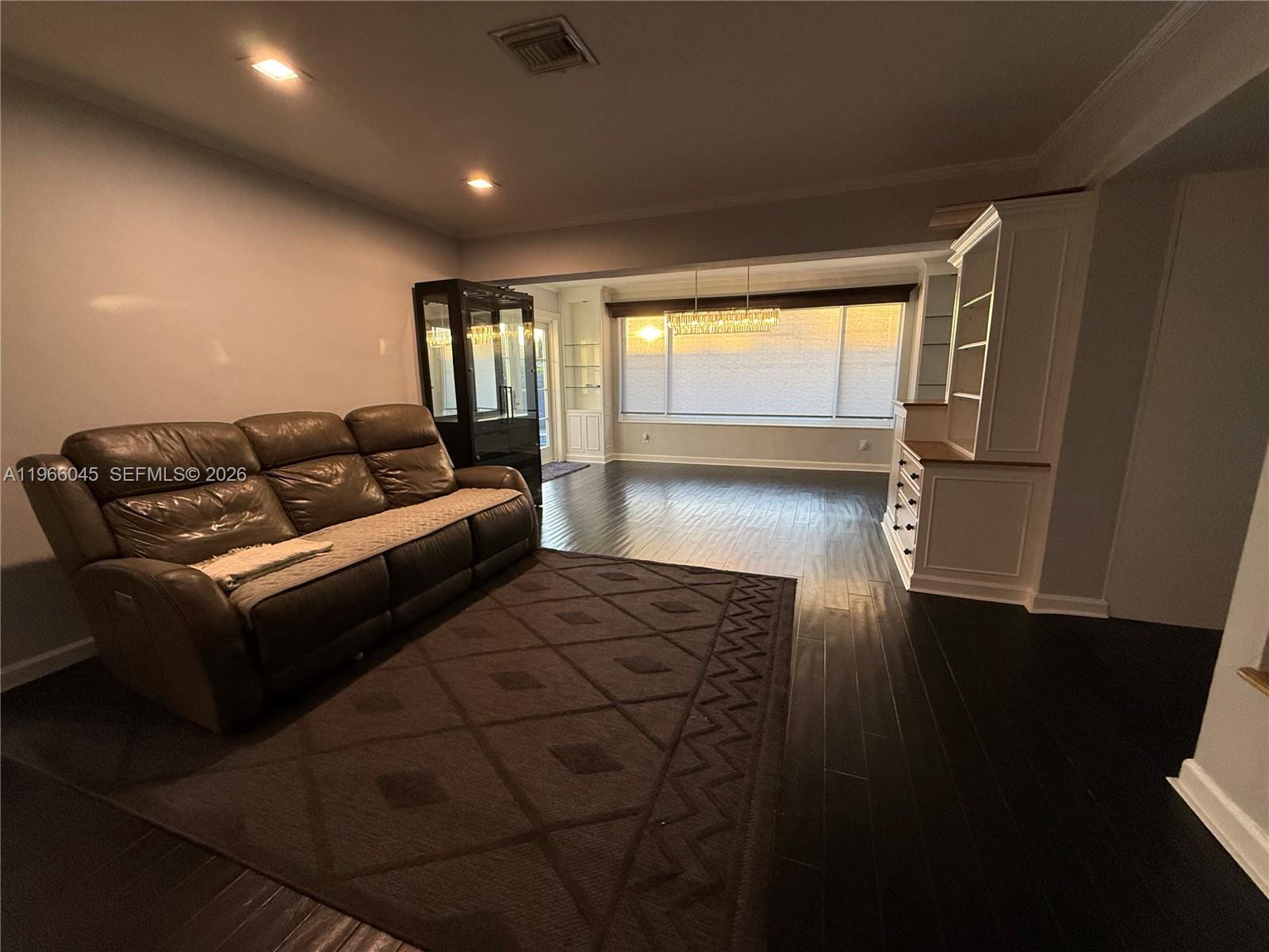 561 SE 3rd Ter Pompano Beach, FL 33060