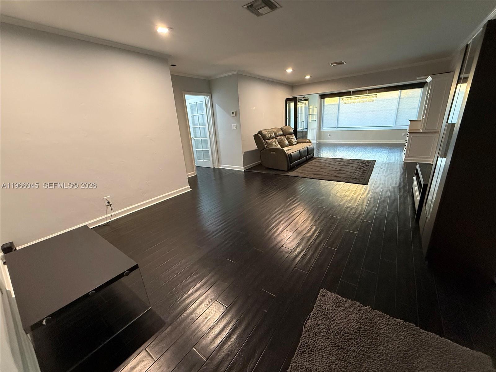 561 SE 3rd Ter Pompano Beach, FL 33060