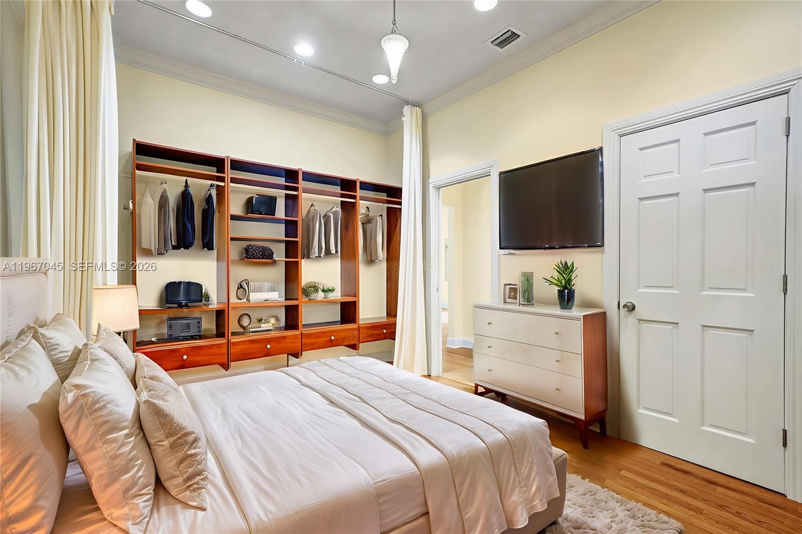 911 Mariana Ave Coral Gables, FL 33134