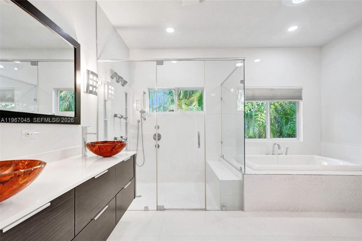 911 Mariana Ave Coral Gables, FL 33134