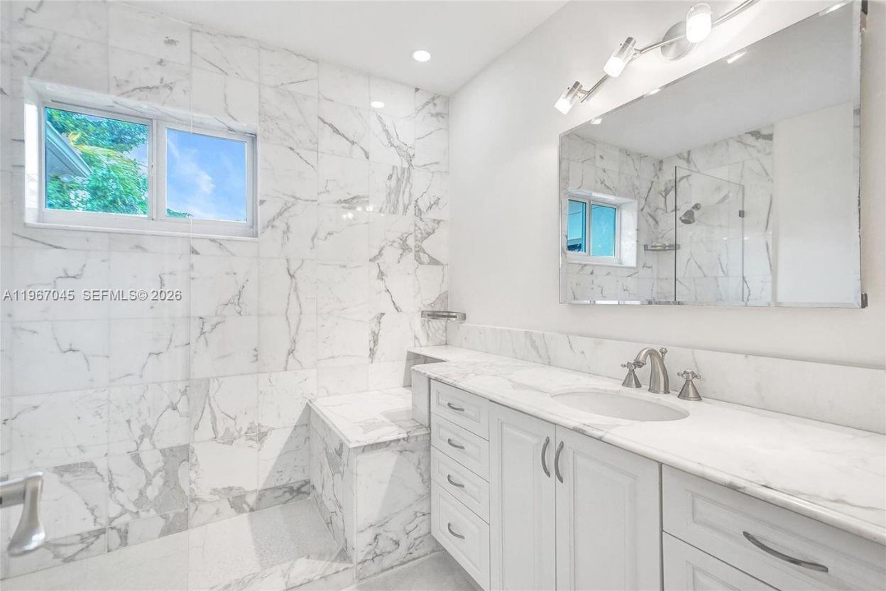 911 Mariana Ave Coral Gables, FL 33134