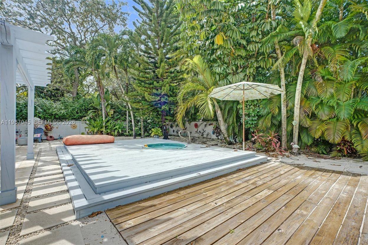 911 Mariana Ave Coral Gables, FL 33134