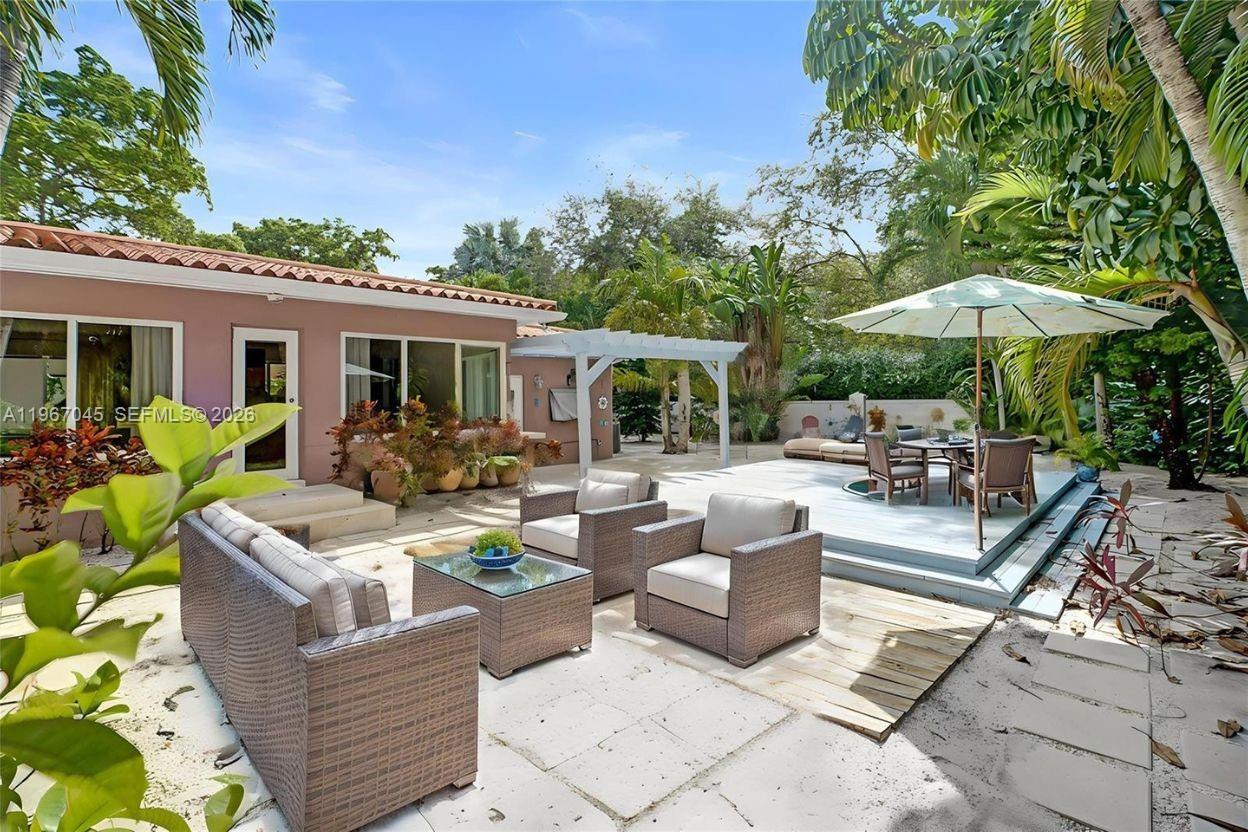 911 Mariana Ave Coral Gables, FL 33134