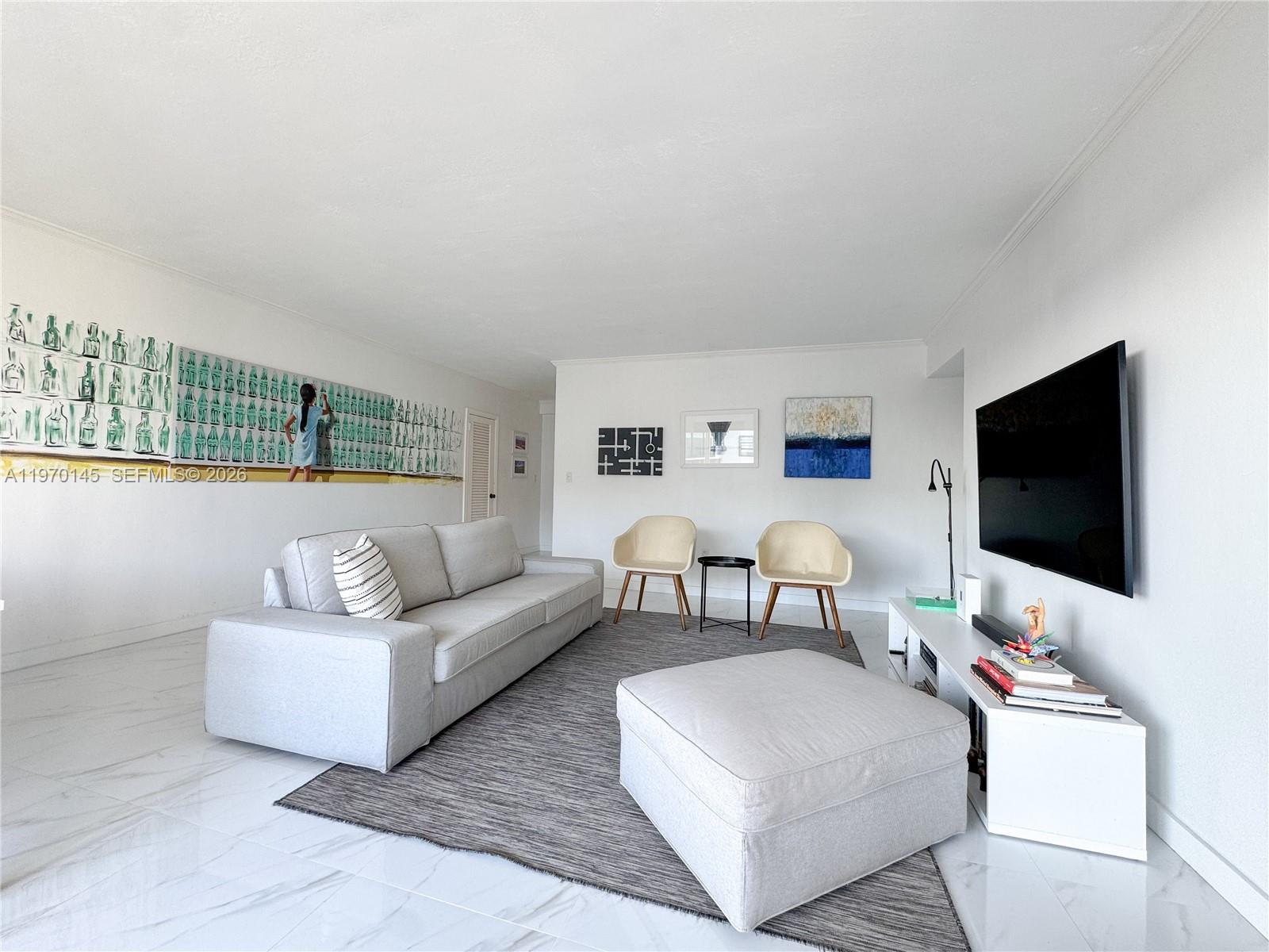 555 Crandon Blvd #82 Key Biscayne, FL 33149