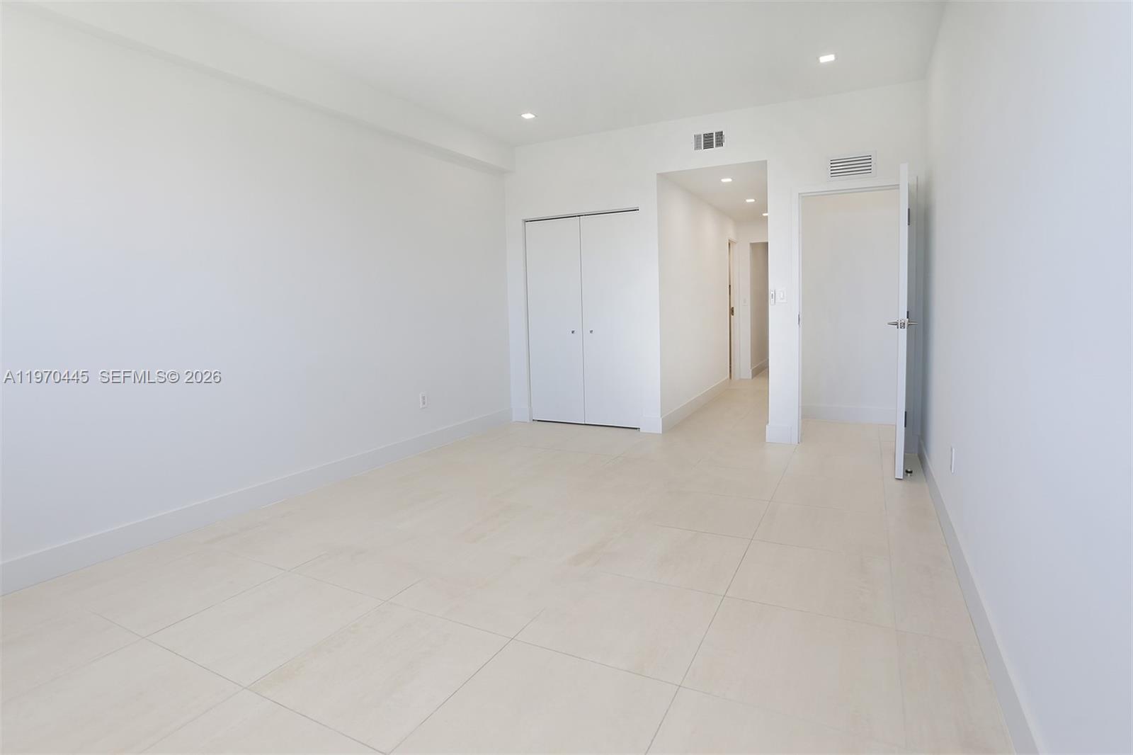 11 Island Ave #PH8 Miami Beach, FL 33139