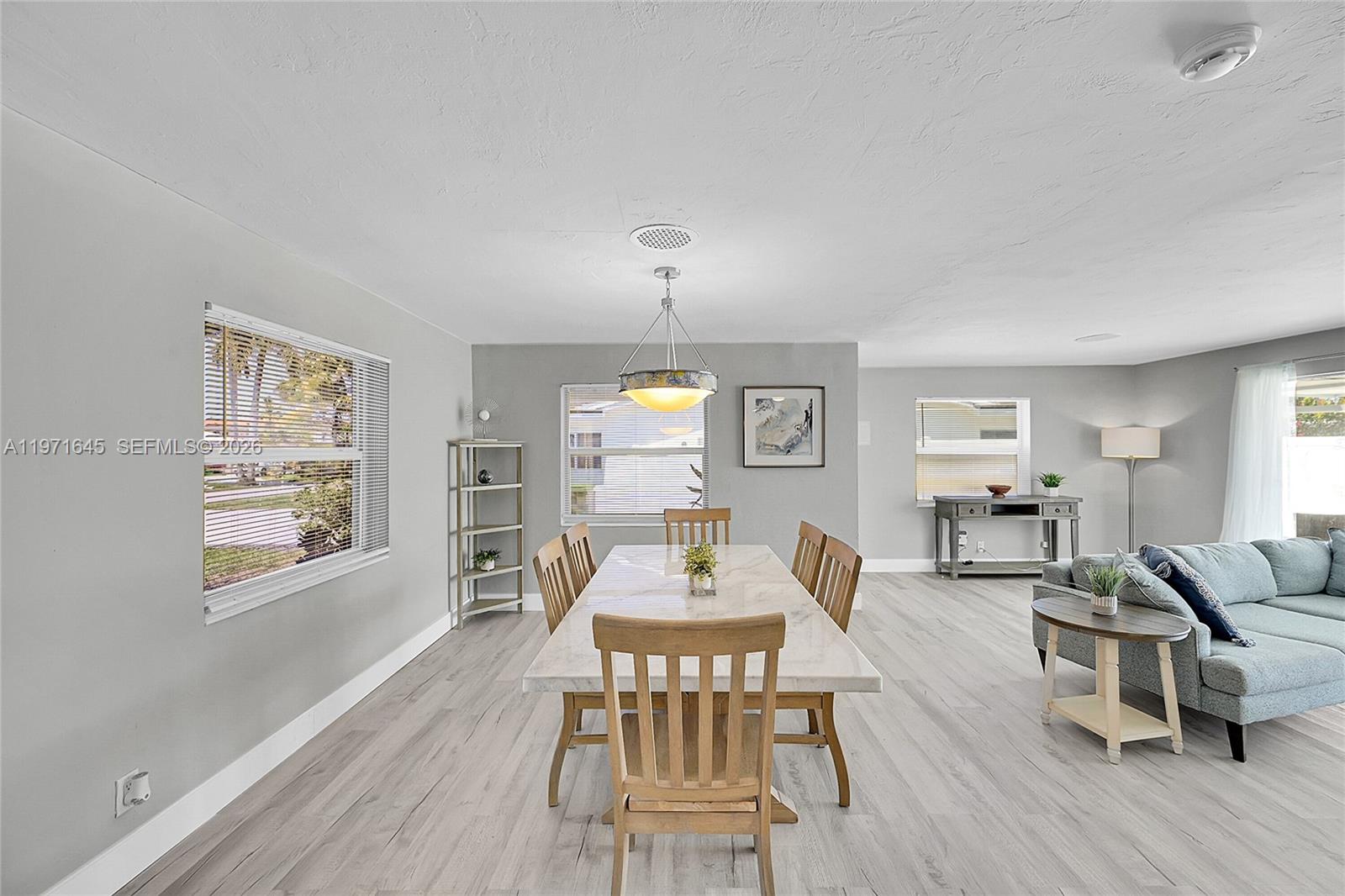 1950 NE 55th Ct Fort Lauderdale, FL 33308