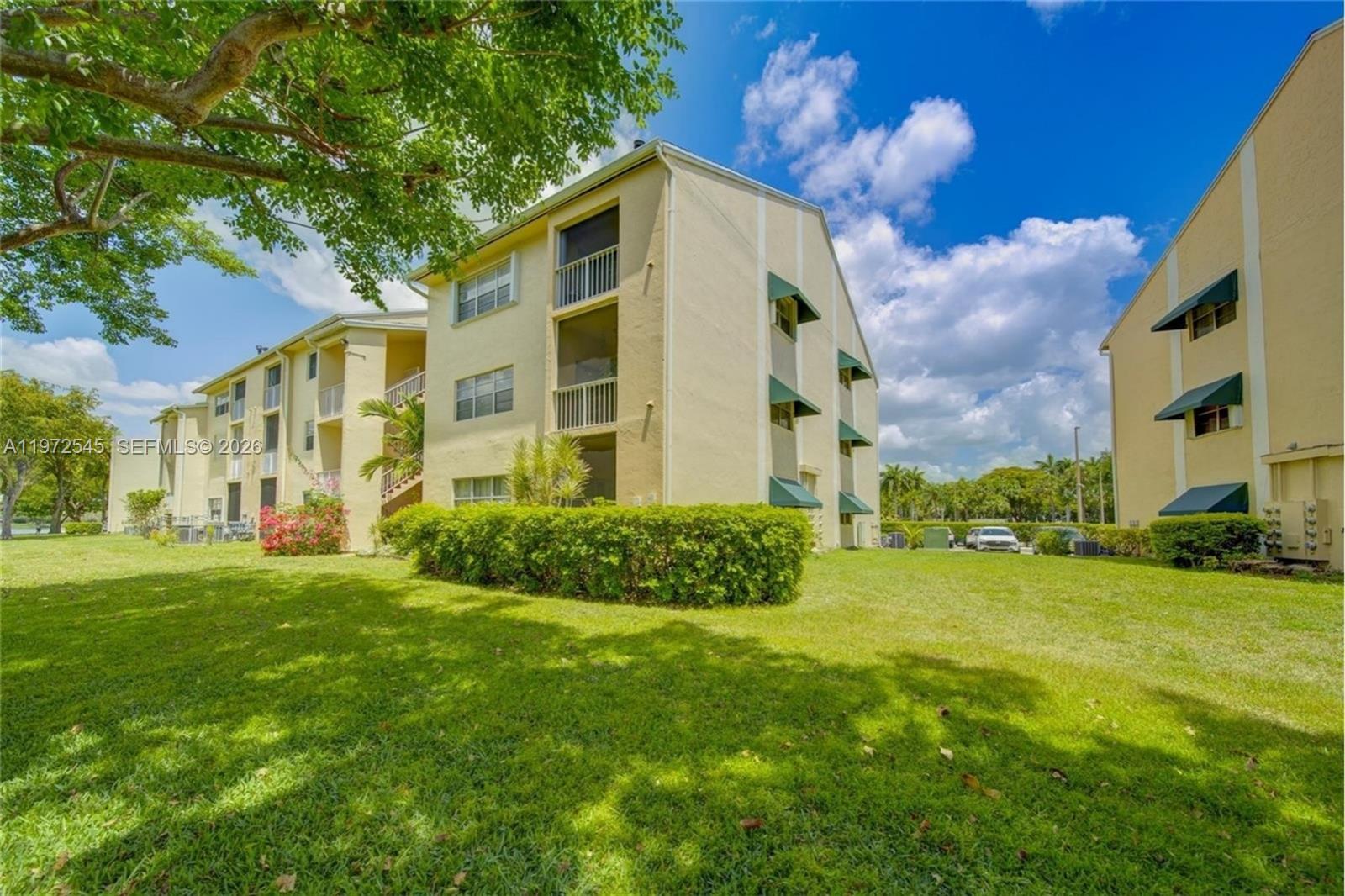 15285 SW 107th Ln #201 Miami, FL 33196