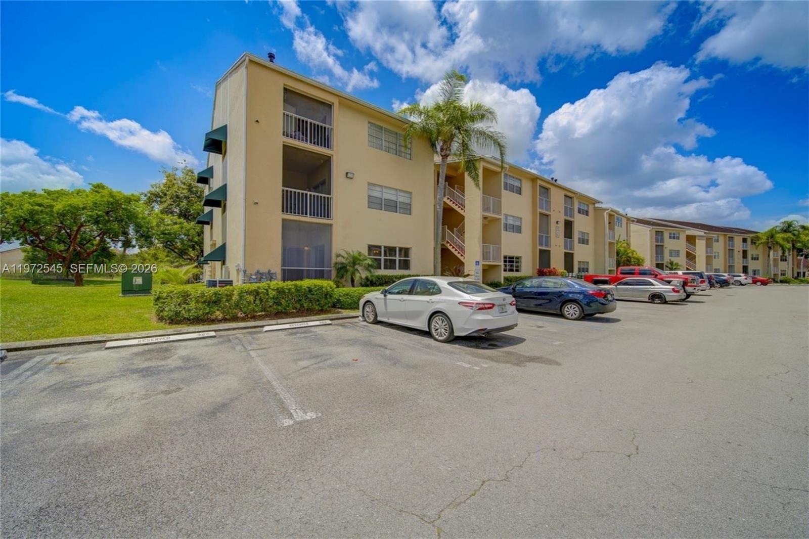 15285 SW 107th Ln #201 Miami, FL 33196