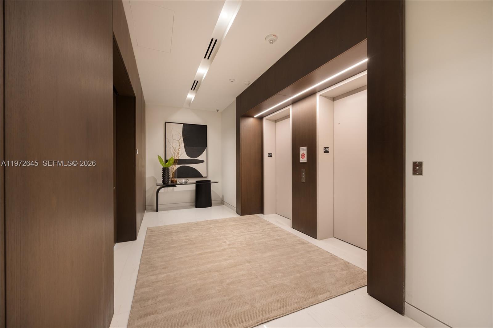 300 Biscayne Blvd Way #5701C Miami, FL 33131