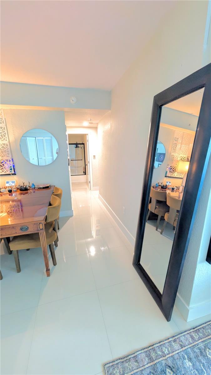 7501 E Treasure Dr #2M North Bay Village, FL 33141