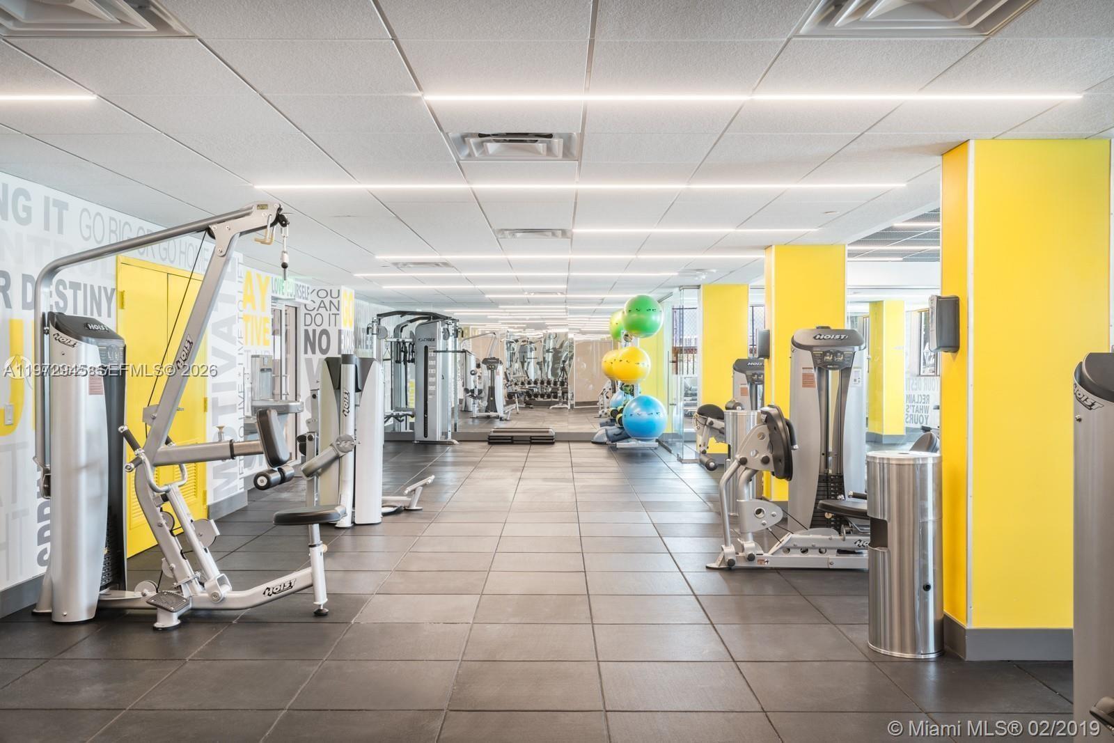 7501 E Treasure Dr #2M North Bay Village, FL 33141