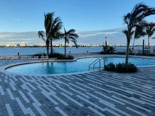 7501 E Treasure Dr #2M North Bay Village, FL 33141